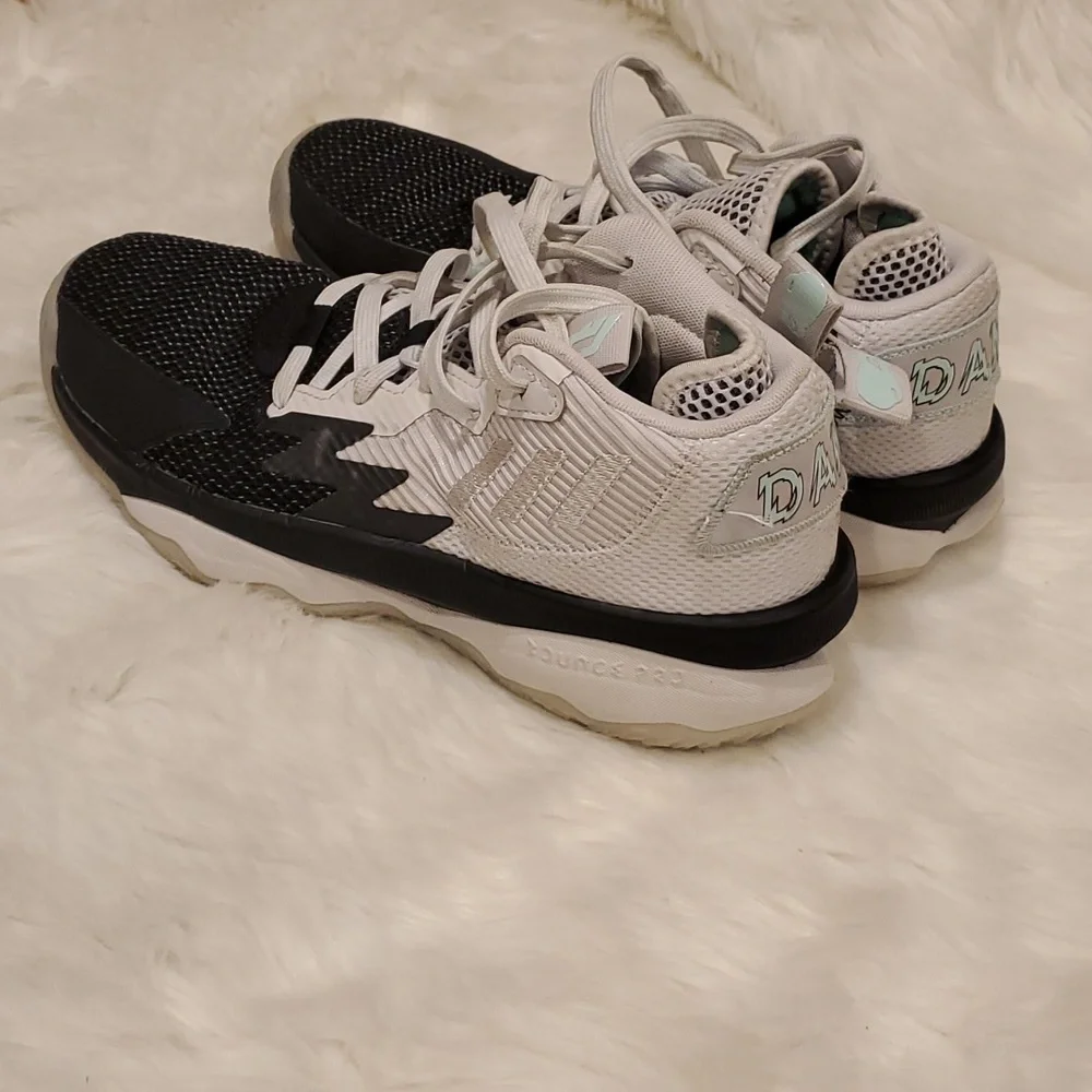 Adidas DAME 8 Damian Lillard 4th Quarter KO  Gray/Mint  Women Size 6.5